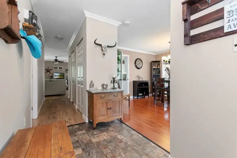 1636 AGASSIZ-ROSEDALE NO 9 HIGHWAY - photo 4 of 38