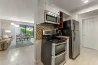 103 2040 CORNWALL AVENUE - thumbnail 4