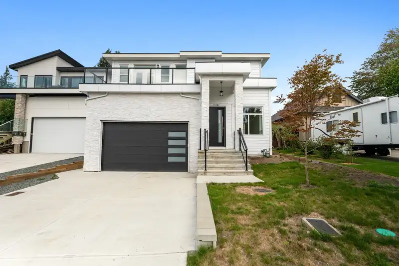 34267 FRASER STREET - photo 1 of 40