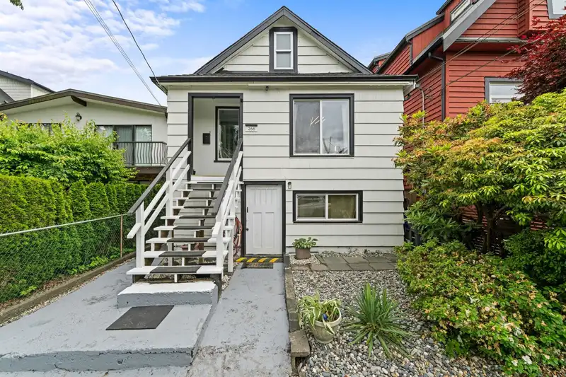 266 E 32ND AVENUE - photo 1 of 26