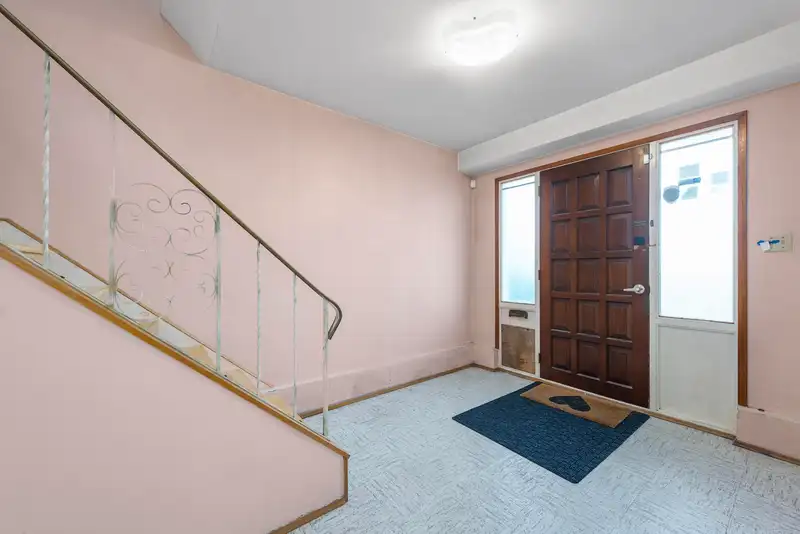 3220 E 19TH AVENUE - photo 2 of 40