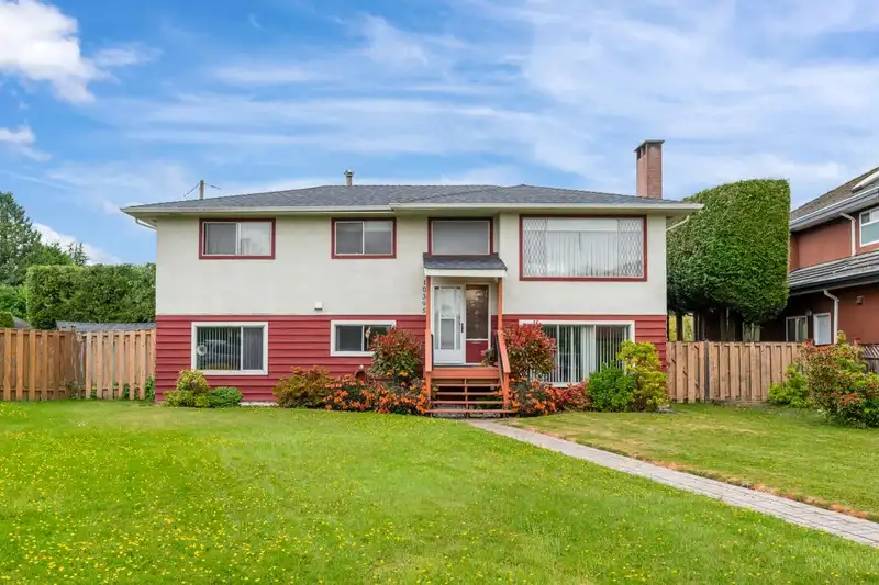 10395 ARAGON ROAD - photo 1 of 28
