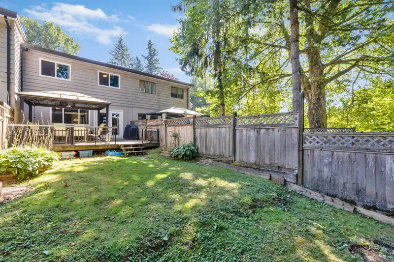 12123 SCHMIDT CRESCENT - photo 4 of 21