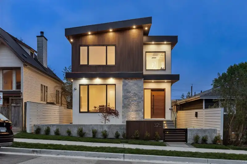 325 W 22ND STREET - photo 2 of 36