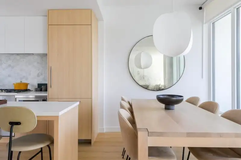 101 2425 ALPHA AVENUE - photo 2 of 9