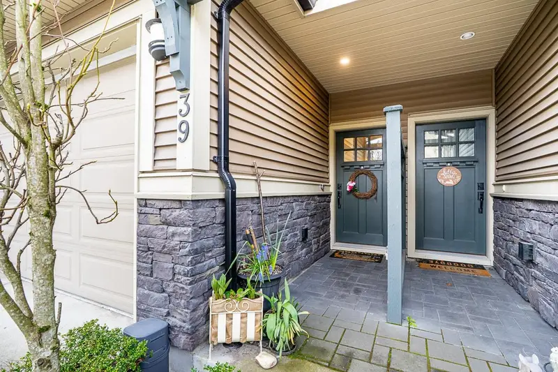 39 19095 MITCHELL ROAD - photo 4 of 25