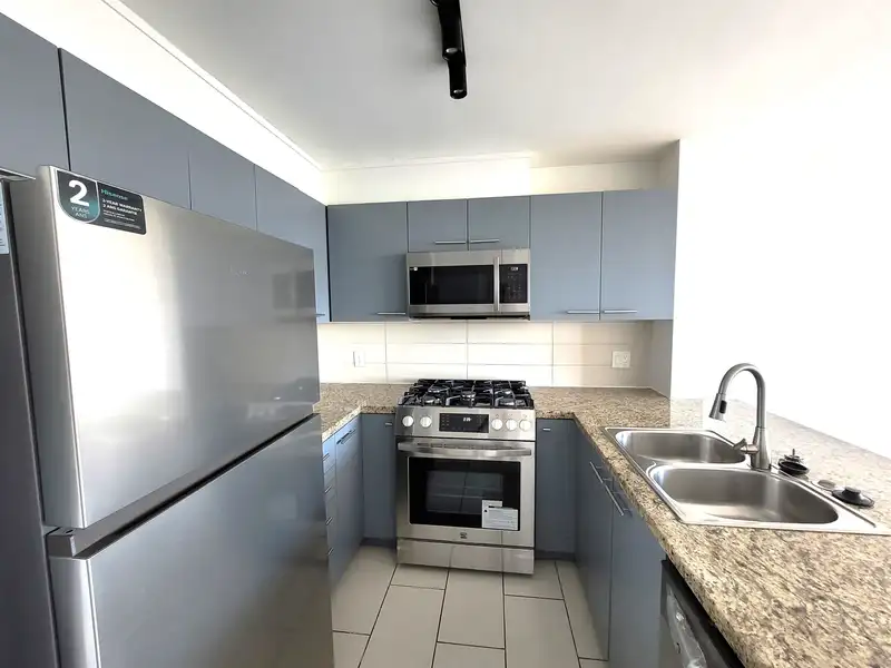 1117 9171 FERNDALE ROAD - photo 3 of 15