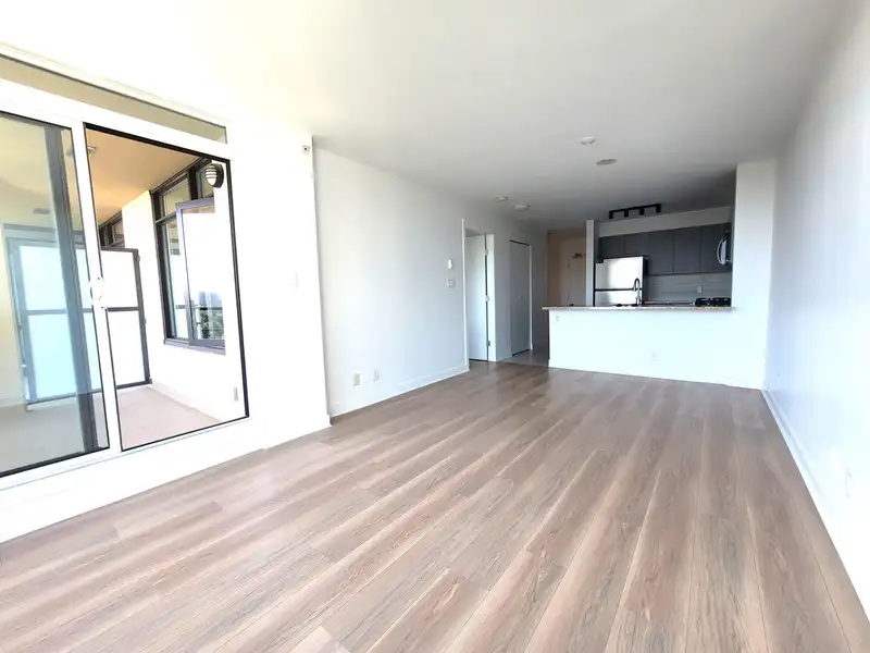 1117 9171 FERNDALE ROAD - photo 4 of 15