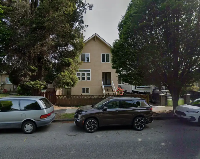 594 E 49TH AVENUE - photo 1 of 5