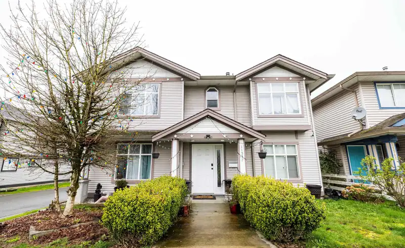 11537 240 STREET - photo 1 of 37