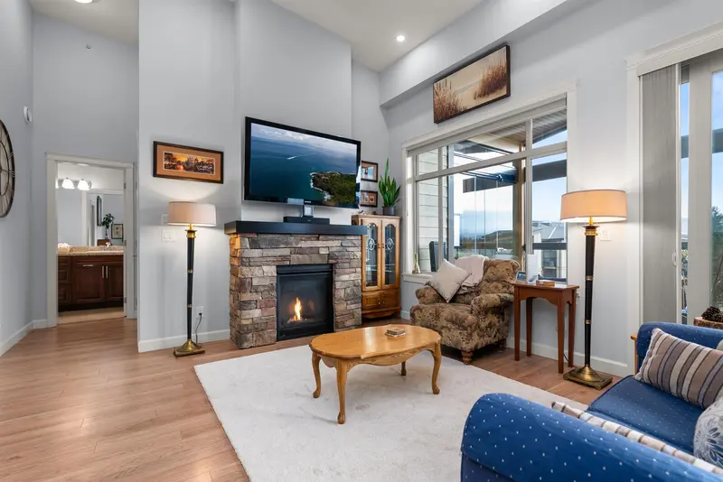 609 2860 TRETHEWEY STREET - photo 4 of 25