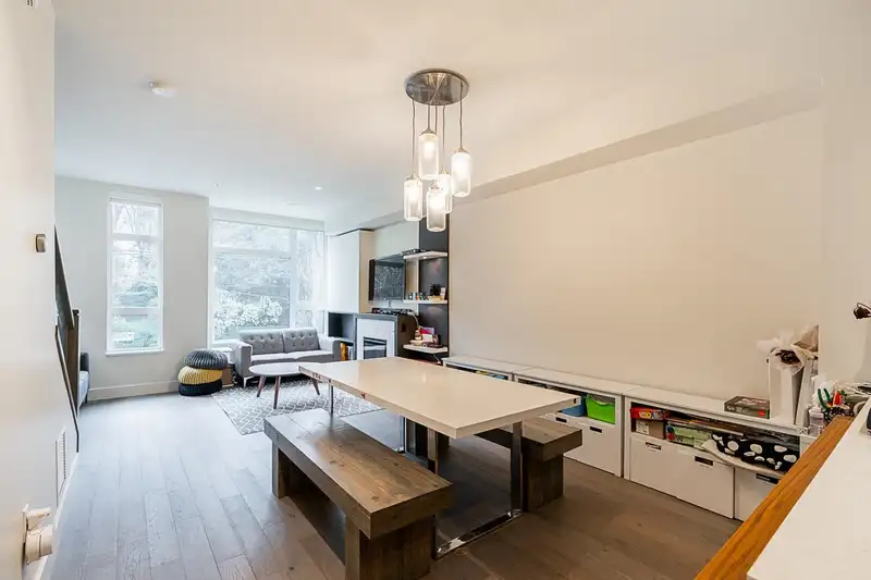 5512 OAK STREET - photo 3 of 32