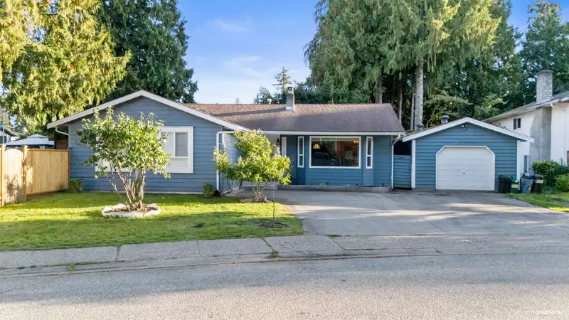 20182 44A AVENUE - photo 1 of 25