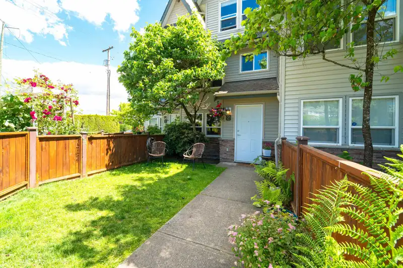 2 1380 CITADEL DRIVE - photo 3 of 39