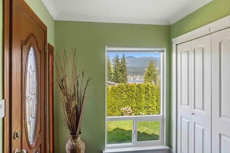 2331 HENRY STREET - photo 4 of 35