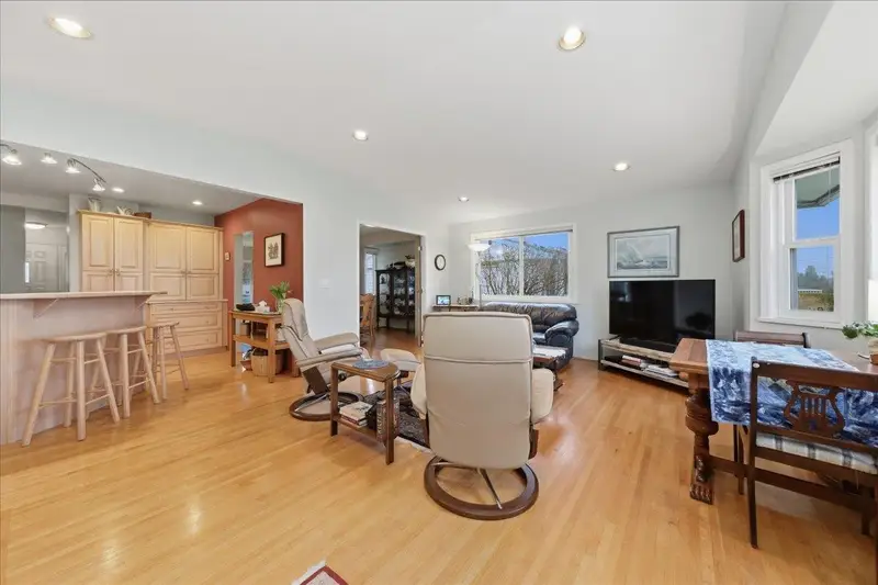 3776 ARBOR STREET - photo 2 of 25