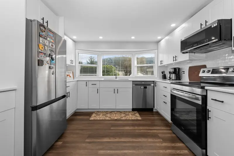 78 5742 UNSWORTH ROAD - photo 4 of 22