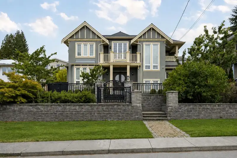 5399 CARSON STREET - photo 2 of 40