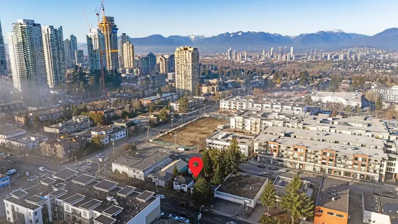 5277 IMPERIAL STREET - photo 3 of 12