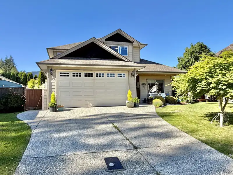 910 OCEANMOUNT BOULEVARD - photo 1 of 40