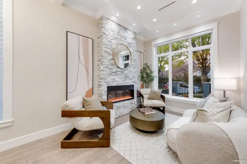 3582 FRANKLIN STREET - photo 4 of 40