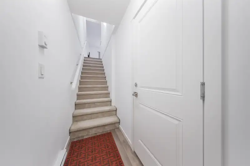 29 10433 158 STREET - photo 2 of 28