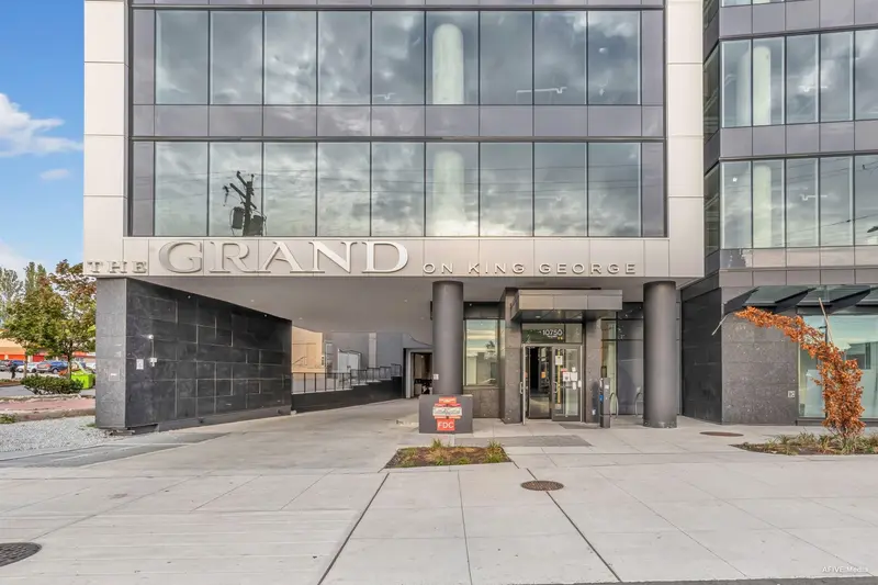 1002 10750 135A STREET - photo 2 of 25