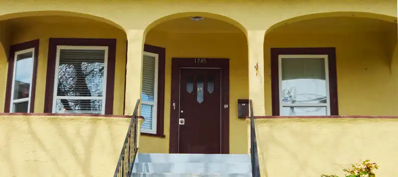 1745 GRAVELEY STREET - photo 3 of 40