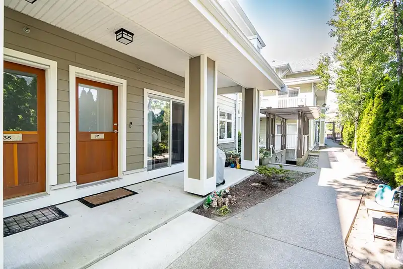 37 7388 MACPHERSON AVENUE - photo 1 of 29