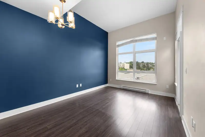 413 55 EIGHTH AVENUE - photo 2 of 36