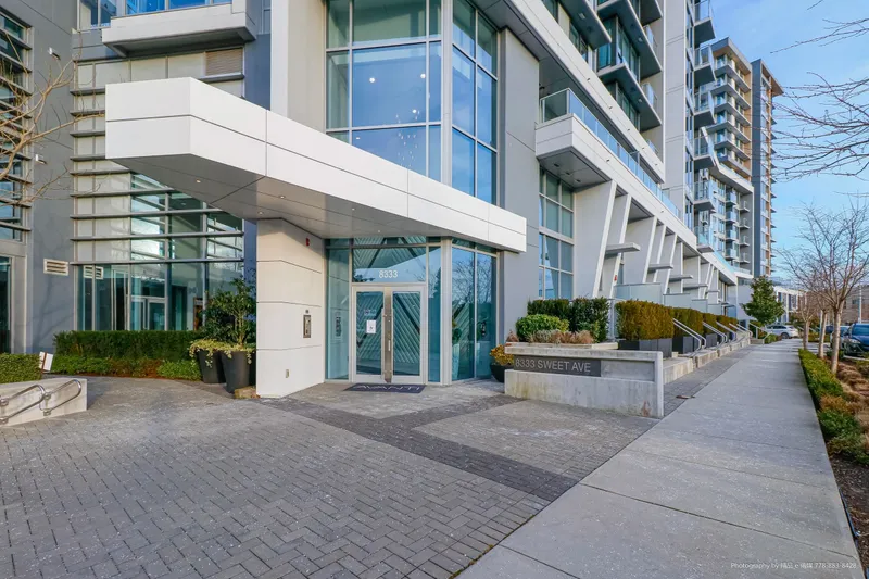 1702 8333 SWEET AVENUE - photo 2 of 21