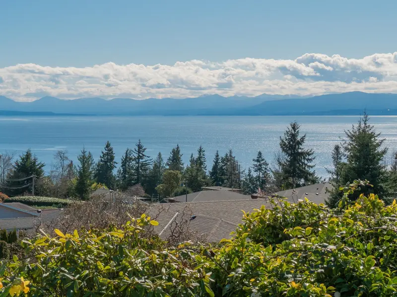 5160 RIDGEVIEW DRIVE - photo 2 of 25