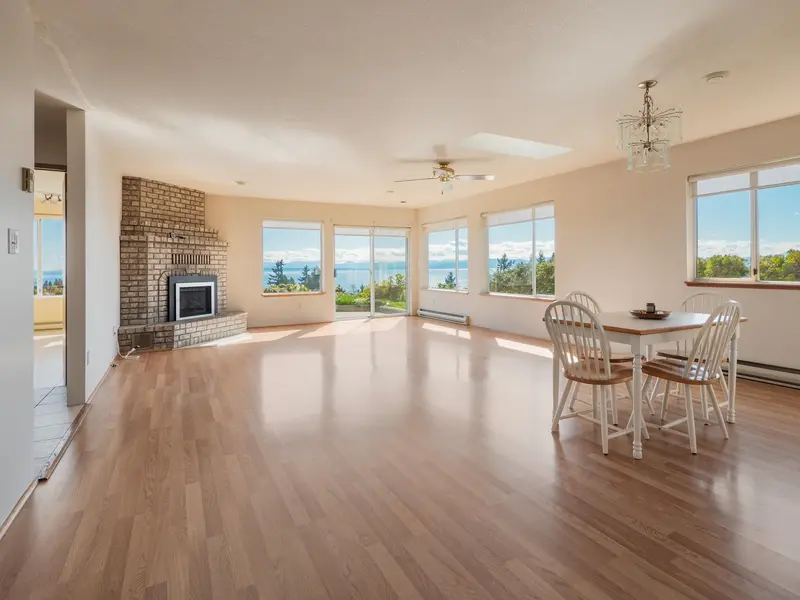 5160 RIDGEVIEW DRIVE - photo 4 of 25