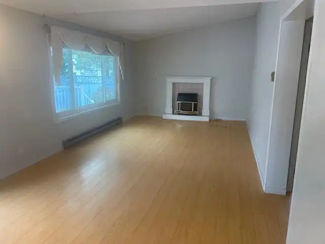 5229 SCHOONER GATE - photo 3 of 22
