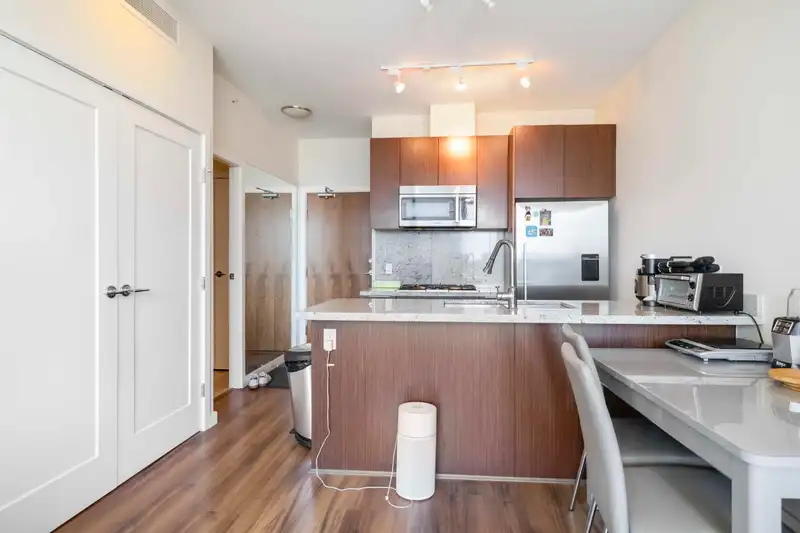 806 8633 CAPSTAN WAY - photo 4 of 22