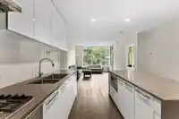 1107 3487 BINNING ROAD - thumbnail 9