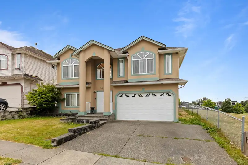 31401 HOMESTEAD CRESCENT - photo 2 of 36