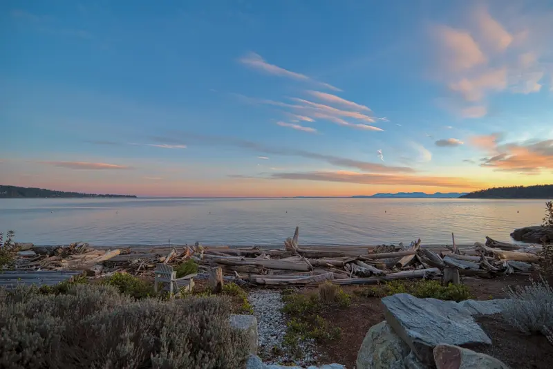 6035 SILVERSTONE LANE - photo 2 of 25