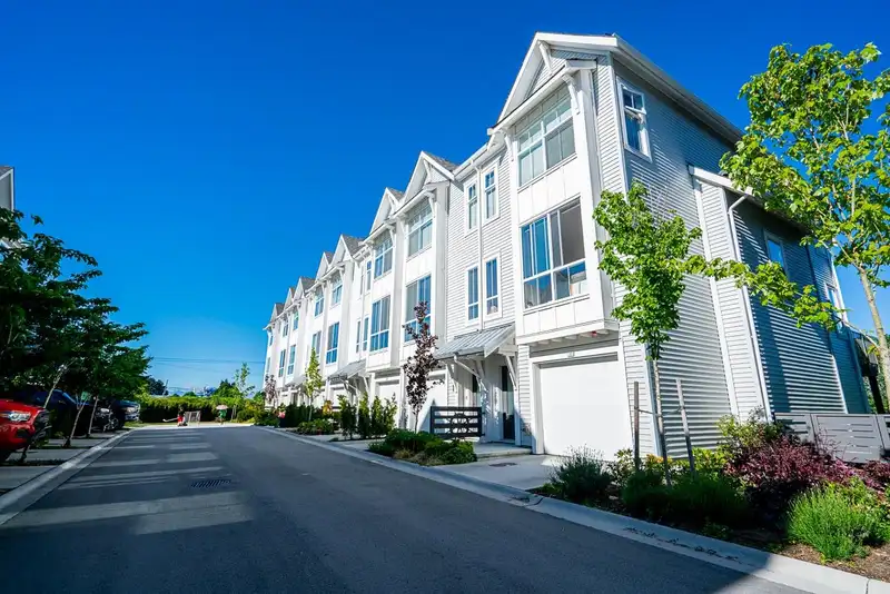 20 4726 ORCA WAY - photo 1 of 26