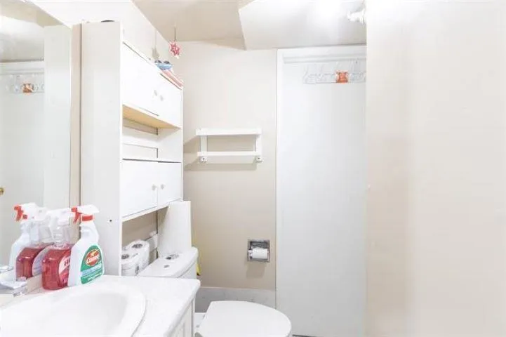 13325 66A AVENUE - photo 4 of 25