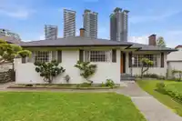 4782 RIDGELAWN DRIVE - thumbnail 1