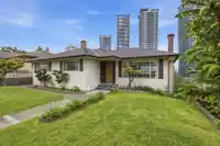 4782 RIDGELAWN DRIVE - thumbnail 2