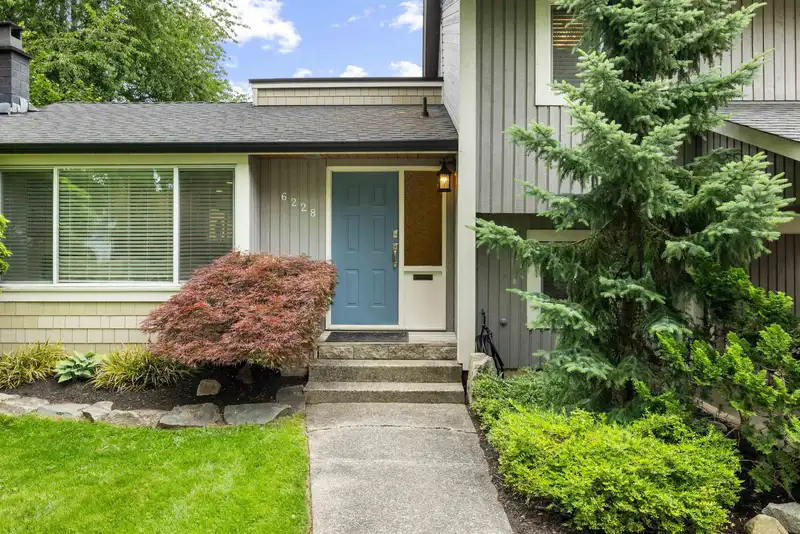 6228 172 STREET - photo 3 of 40