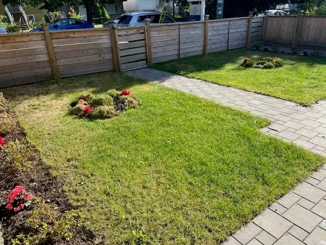 1 1936 E 36TH AVENUE - photo 2 of 14