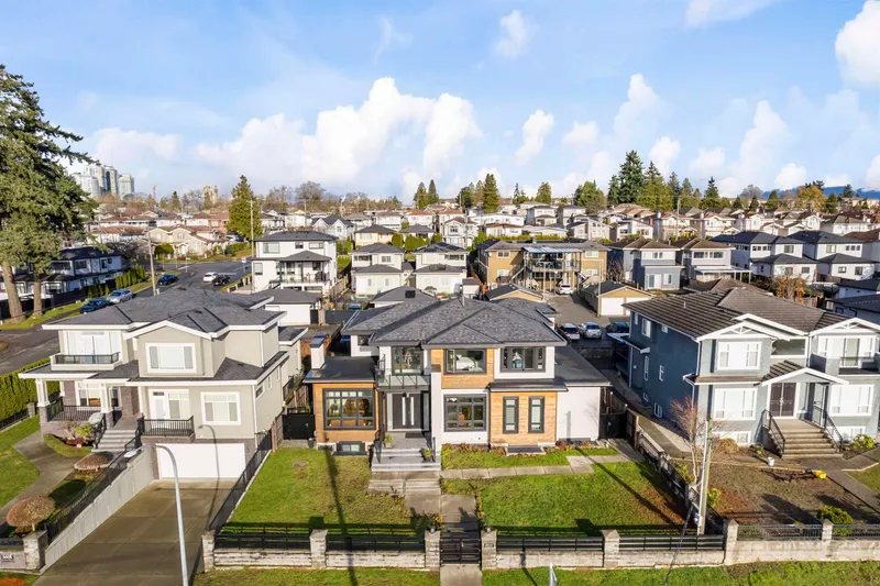 5619 PORTLAND STREET - photo 3 of 25