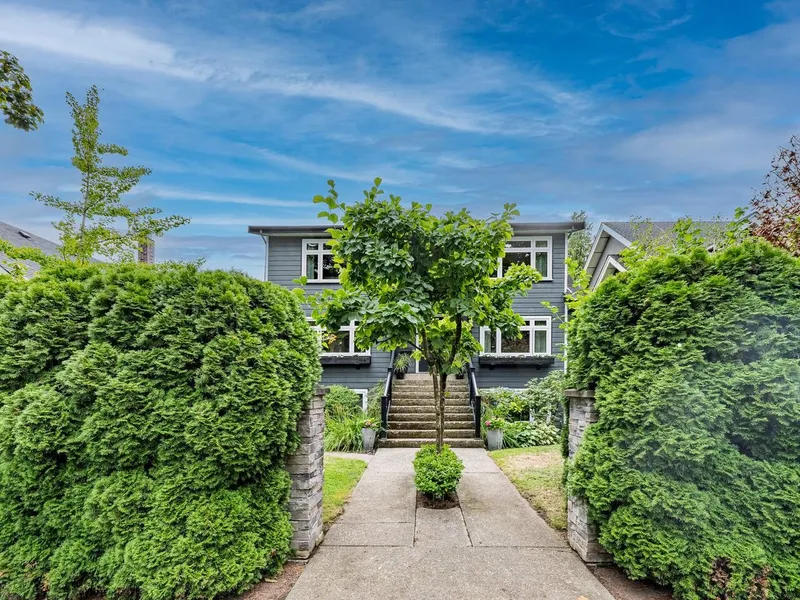 3706 W KING EDWARD AVENUE - photo 3 of 25