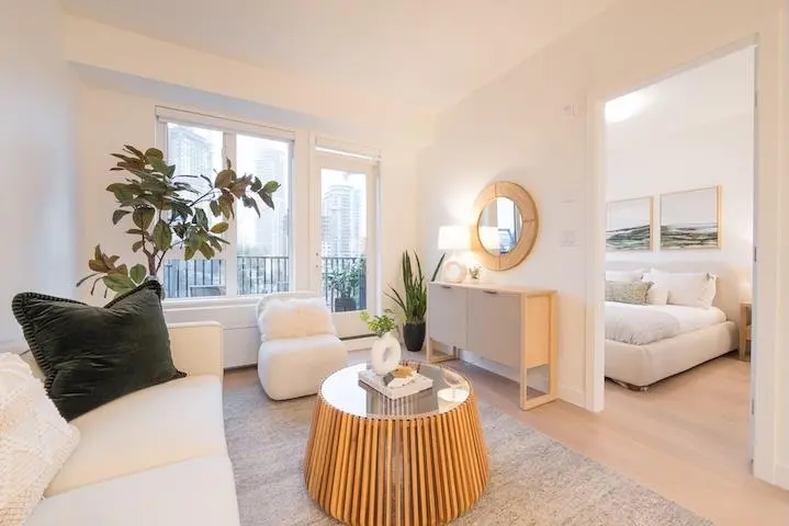 204 585 KEMSLEY AVENUE - photo 2 of 24