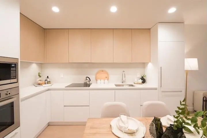 204 585 KEMSLEY AVENUE - photo 4 of 24