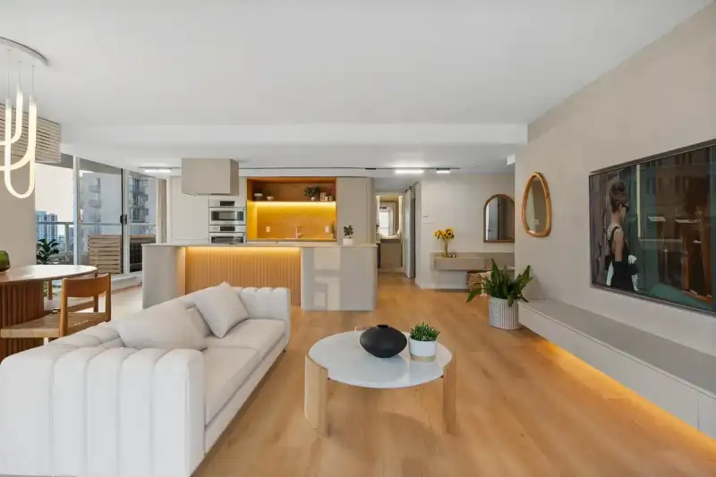 903 717 JERVIS STREET - photo 1 of 40