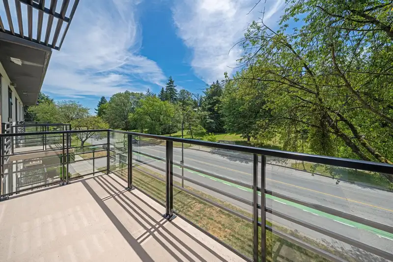 304 4488 CAMBIE STREET - photo 3 of 31